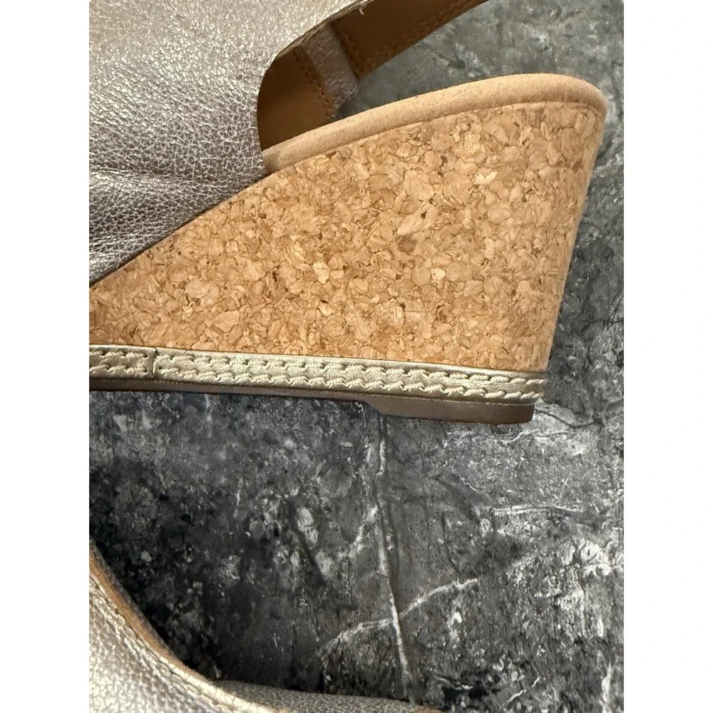 CLARKS Womens Cork Wedge Heel Sandal Gold Leather Open Toe Slingback Shoe 10M